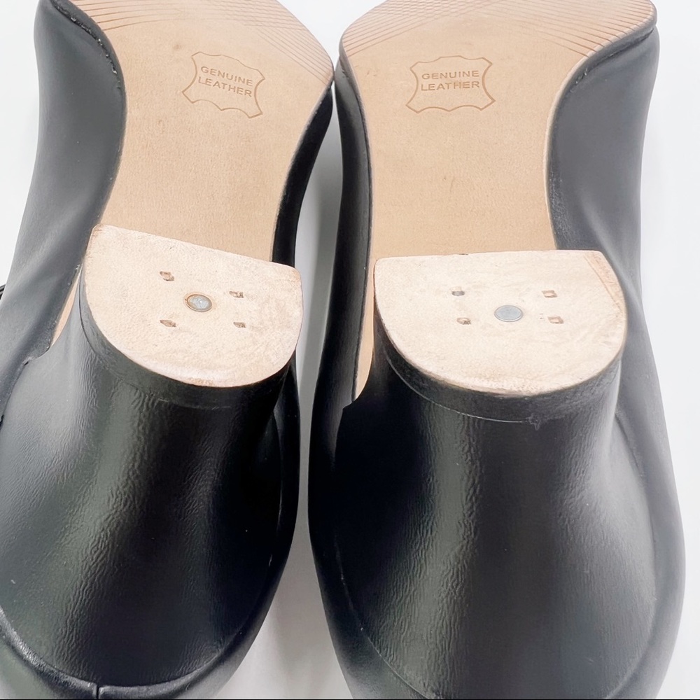 8.5W 8.5 WIDE Capezio Jr. Footlight Style # 550 Black Character Dance Shoes - Picture 13 of 14